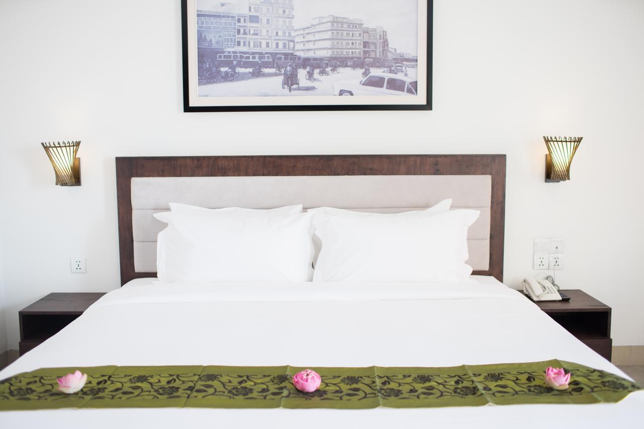 Kuch Oudom Hotel Phnom Penh Exterior foto