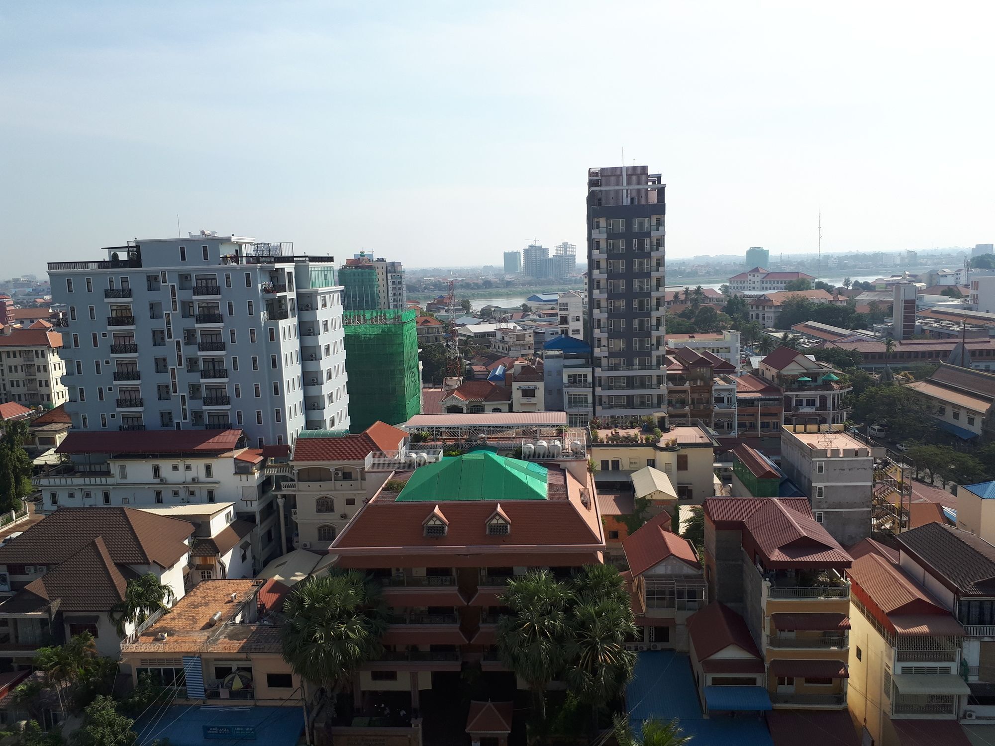 Kuch Oudom Hotel Phnom Penh Exterior foto